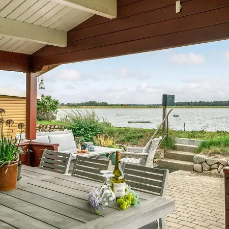 Topi - 15m From The Sea In Funen By Interhome